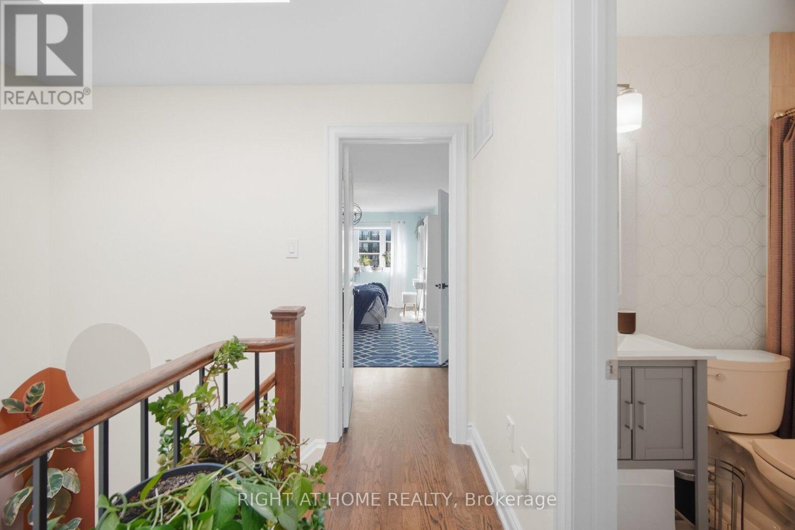 #8 8032 KIPLING AVENUE - 21
