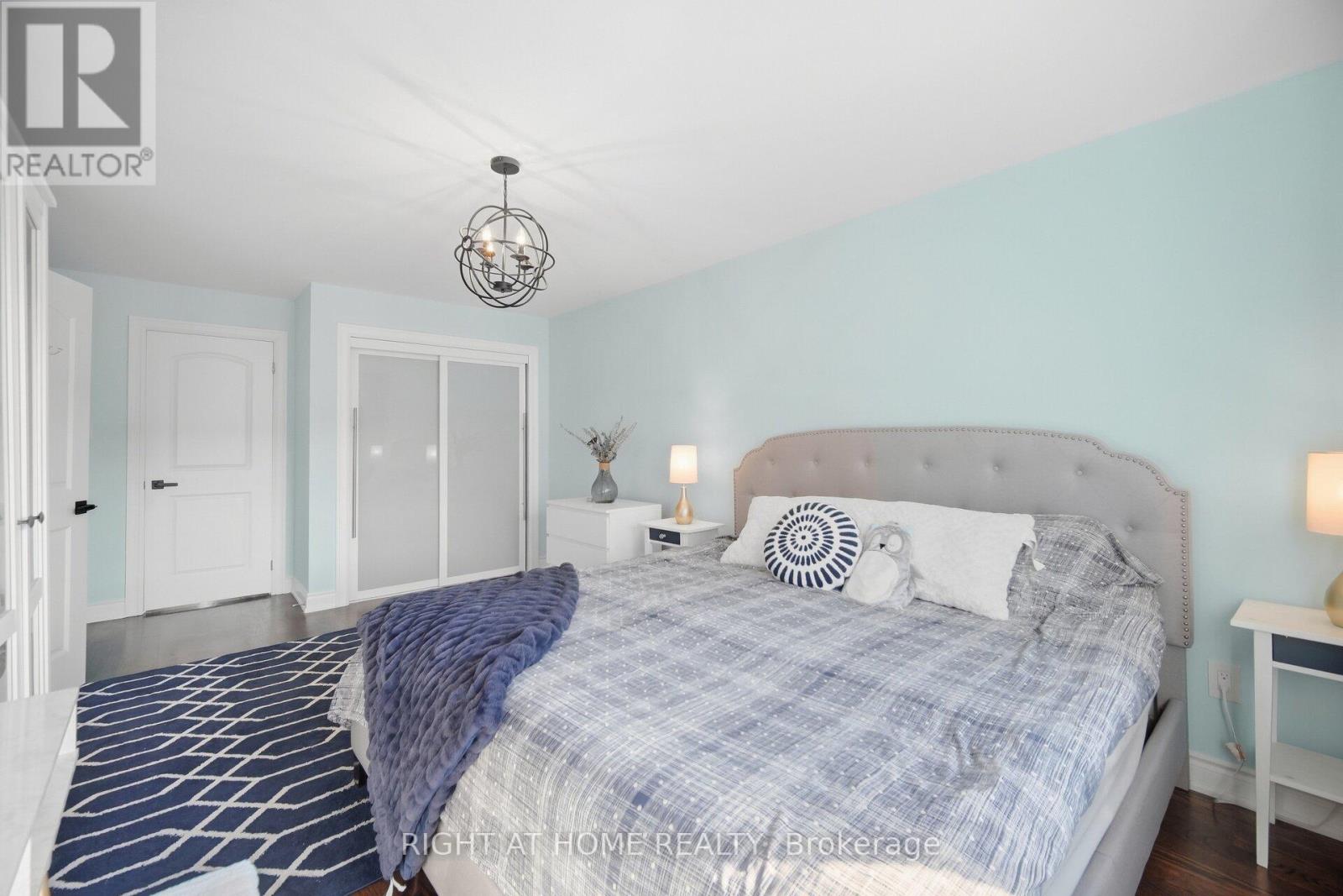 #8 8032 KIPLING AVENUE - 23