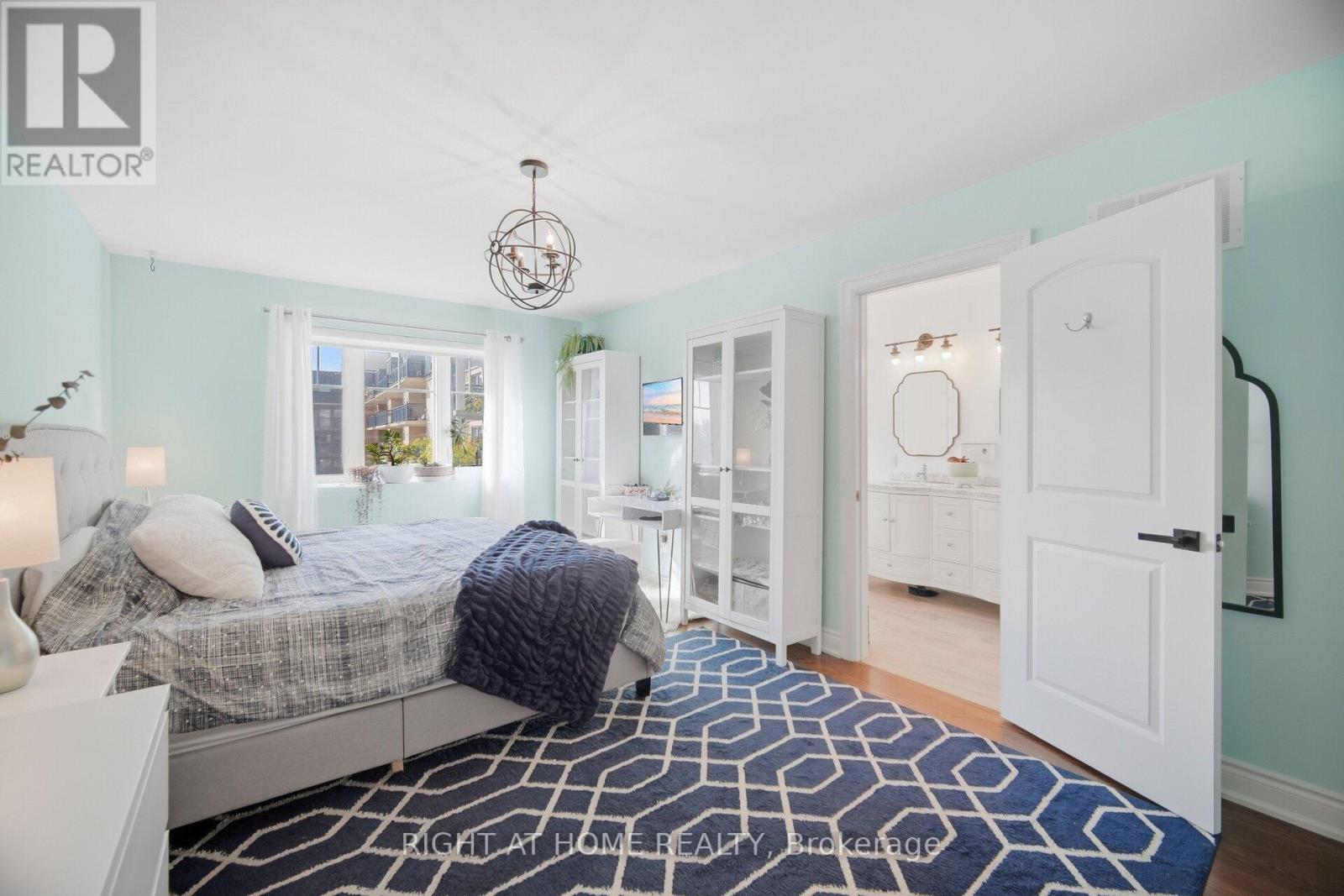 #8 8032 KIPLING AVENUE - 24
