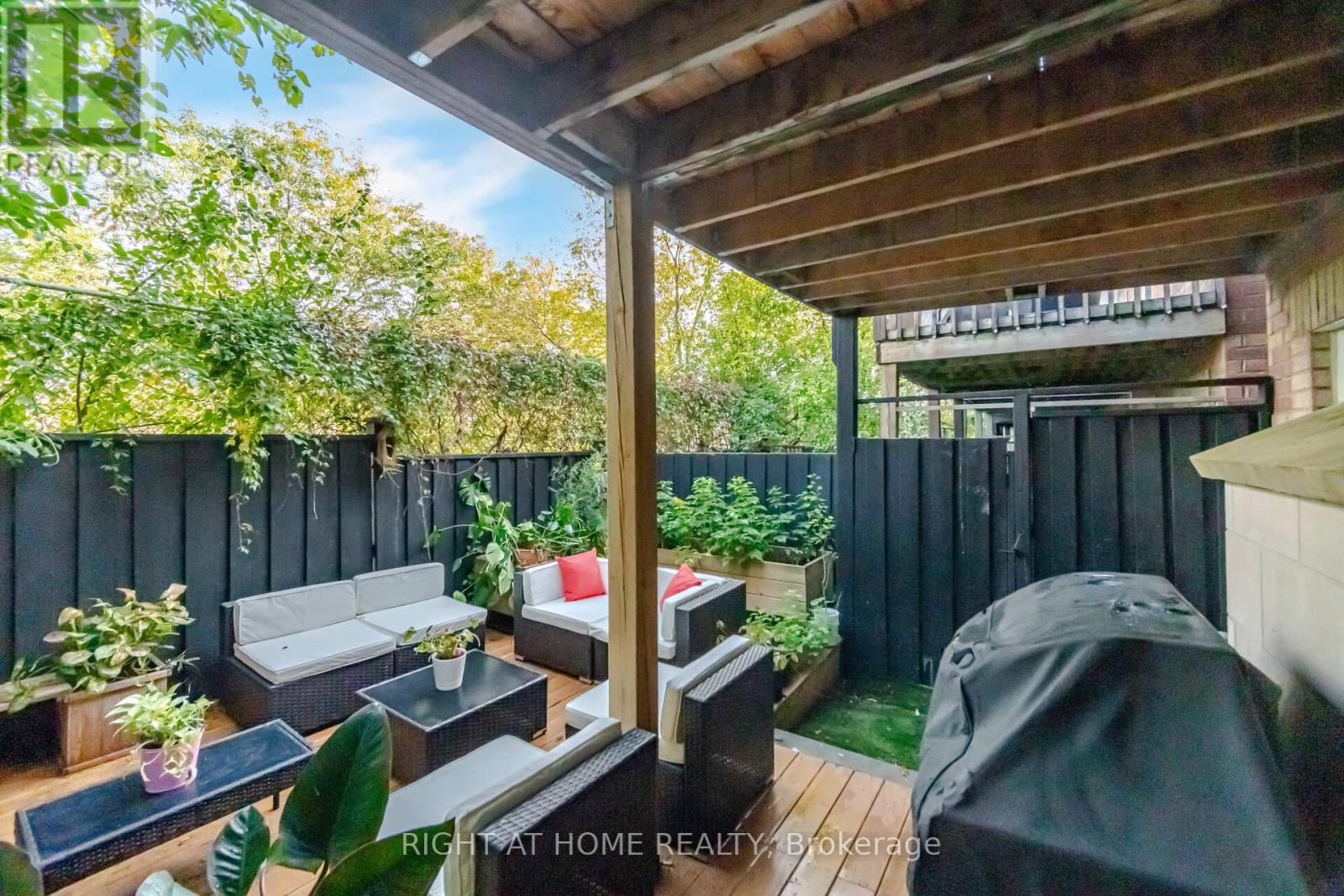 #8 8032 KIPLING AVENUE - 41