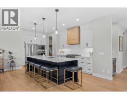 4pc Bathroom - 45 Rockford Road Nw, Calgary, AB T3G5S8 Photo 7