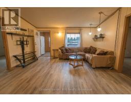 Laundry room - 19 Grand Vista Drive, Wellington North, ON N0G2L0 Photo 9