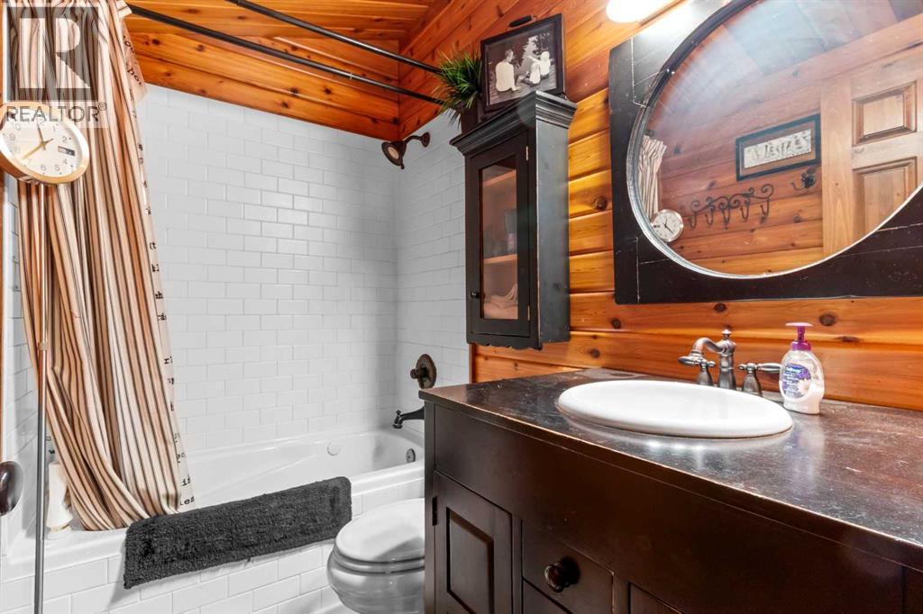 25 Kuusamo Krest, Rural Lacombe County