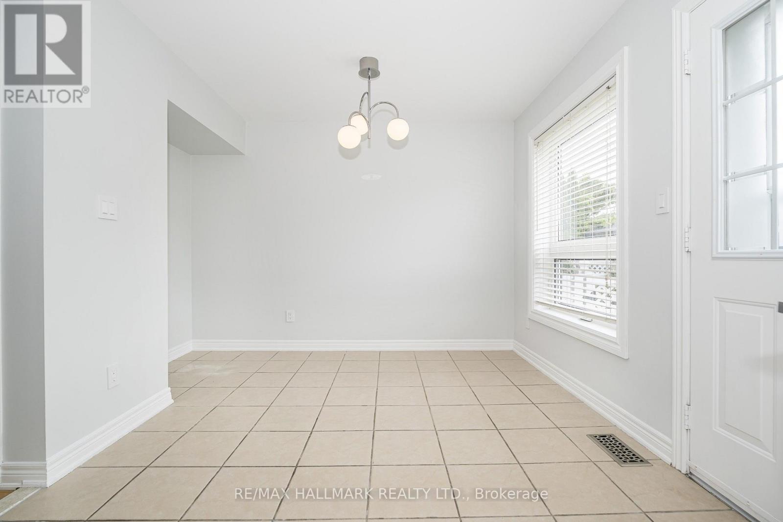 MAIN/BASE - 125 VIELLA STREET, Toronto (Junction Area) — photo 10