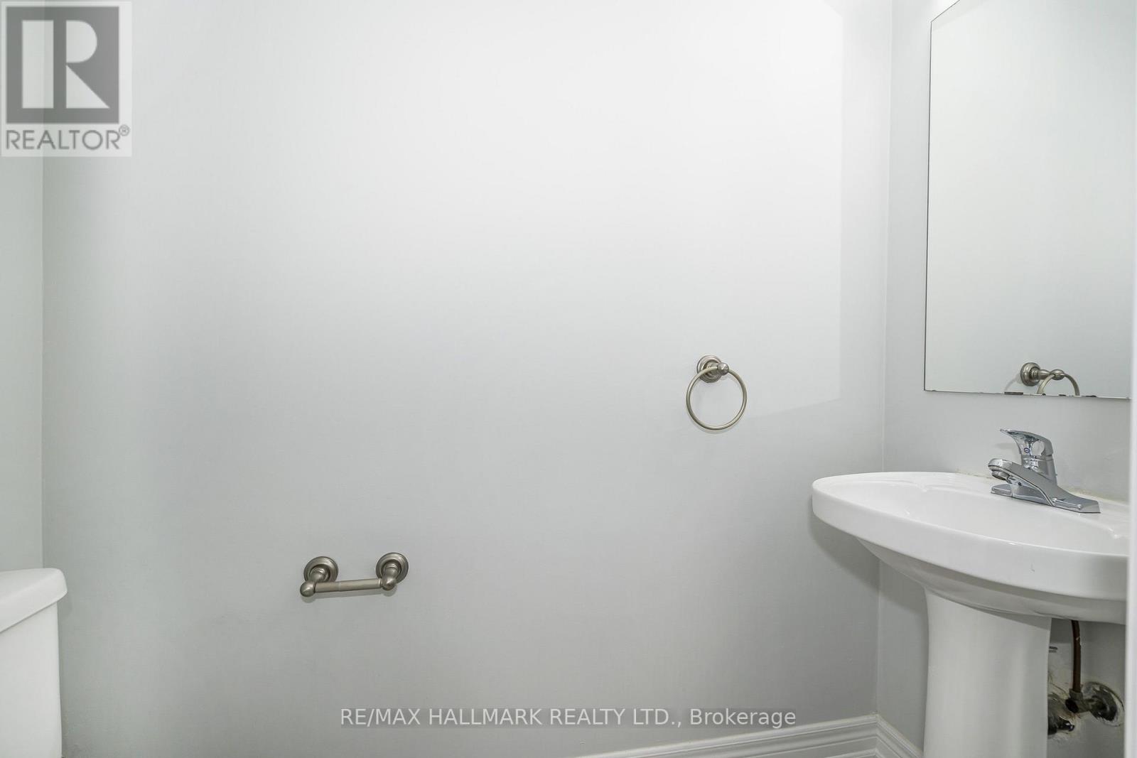MAIN/BASE - 125 VIELLA STREET, Toronto (Junction Area) — photo 12
