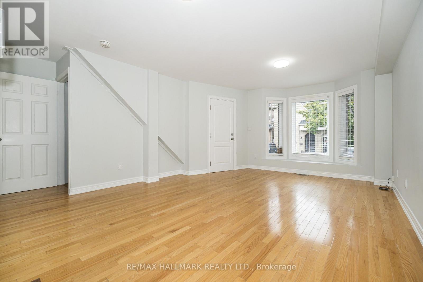MAIN/BASE - 125 VIELLA STREET, Toronto (Junction Area) — photo 4