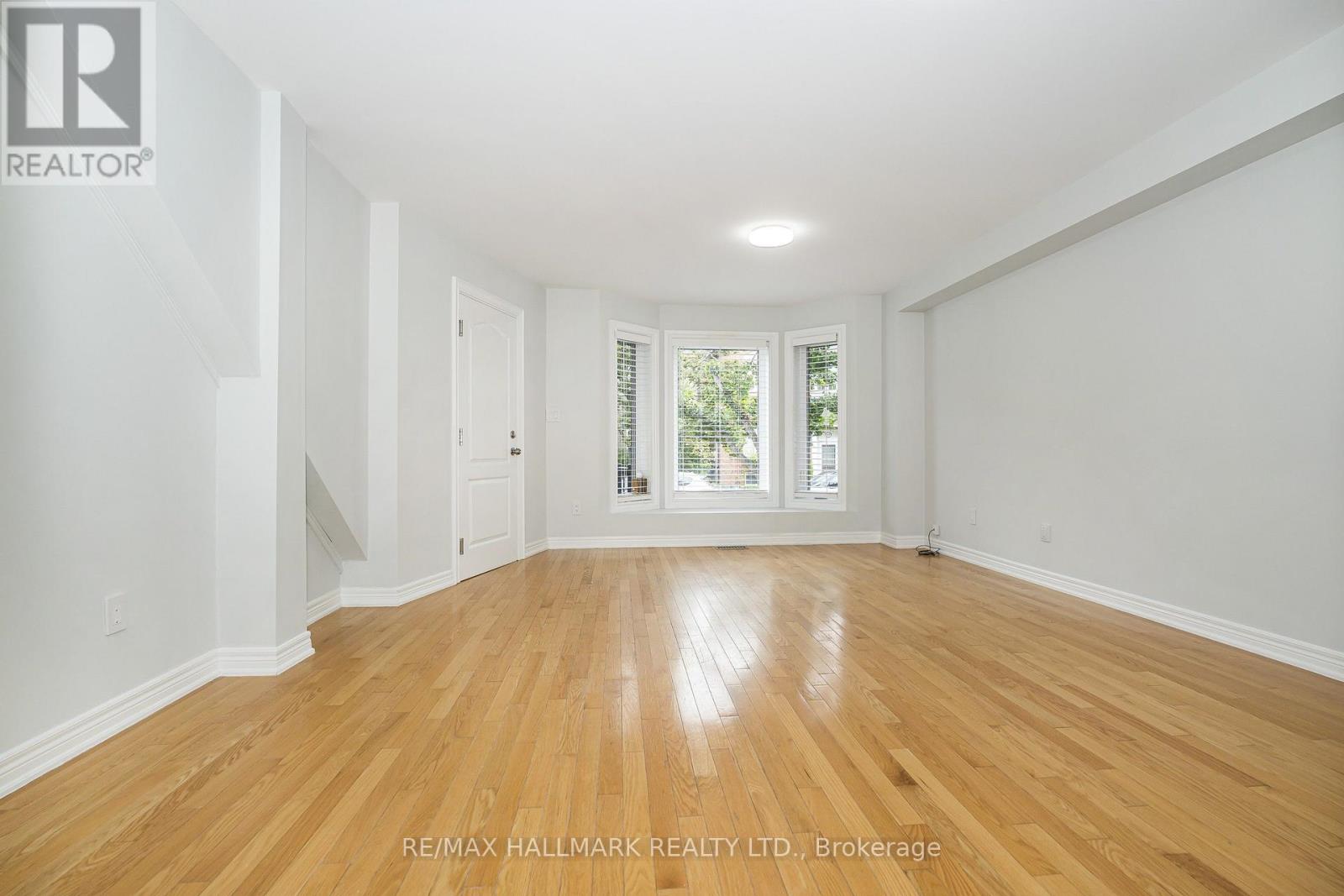 MAIN/BASE - 125 VIELLA STREET, Toronto (Junction Area) — photo 5
