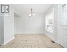 Main/base - 125 Viella Street, Toronto, ON M6N5C7 Photo 10