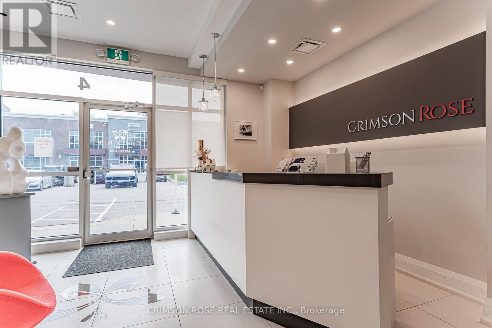 4 - 217 SPEERS ROAD, Oakville (QE Queen Elizabeth) — photo 3