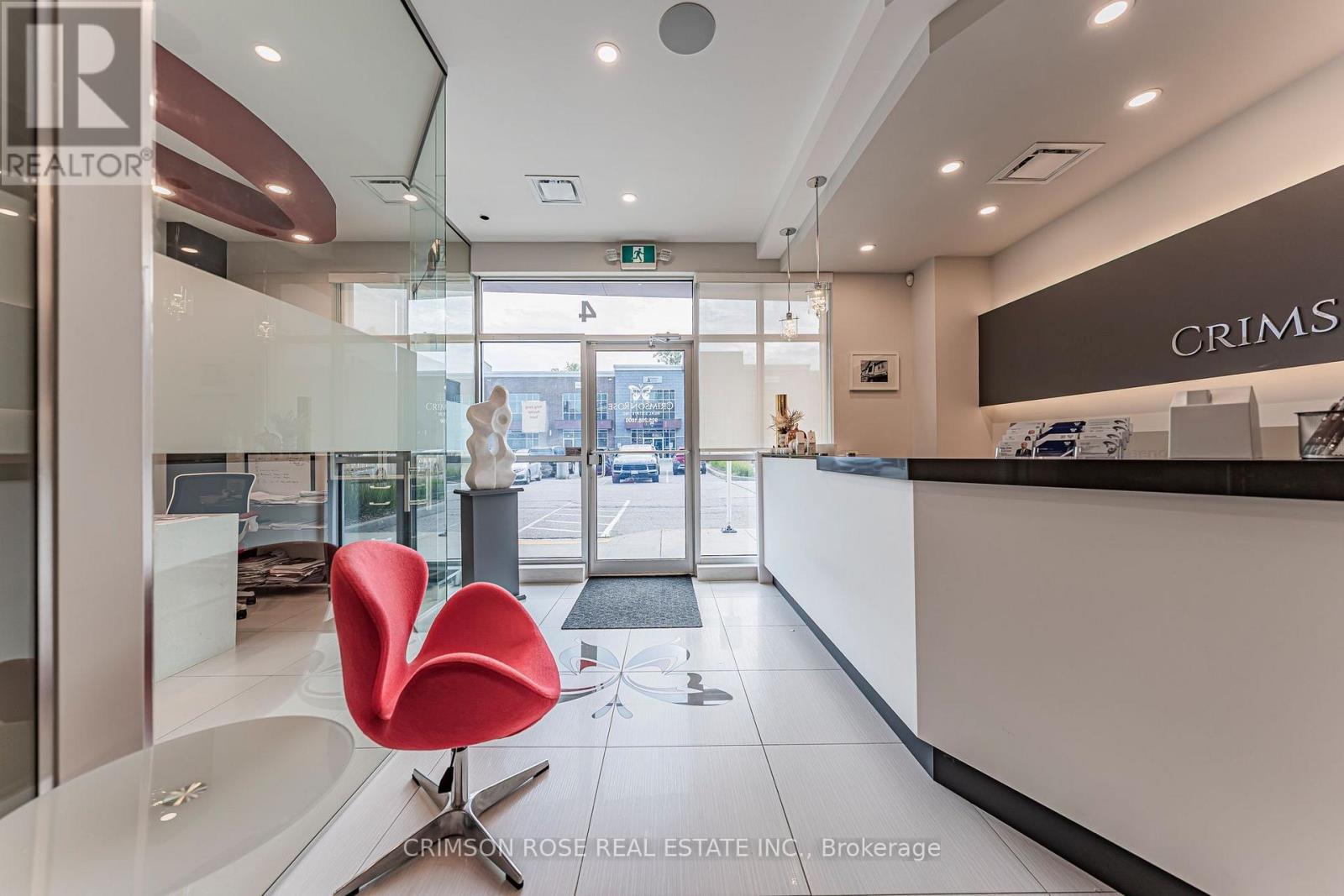 4 - 217 SPEERS ROAD, Oakville (QE Queen Elizabeth) — photo 4
