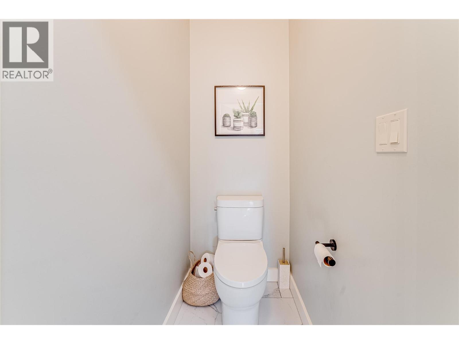 #1 6933 Manning Place - Image 28