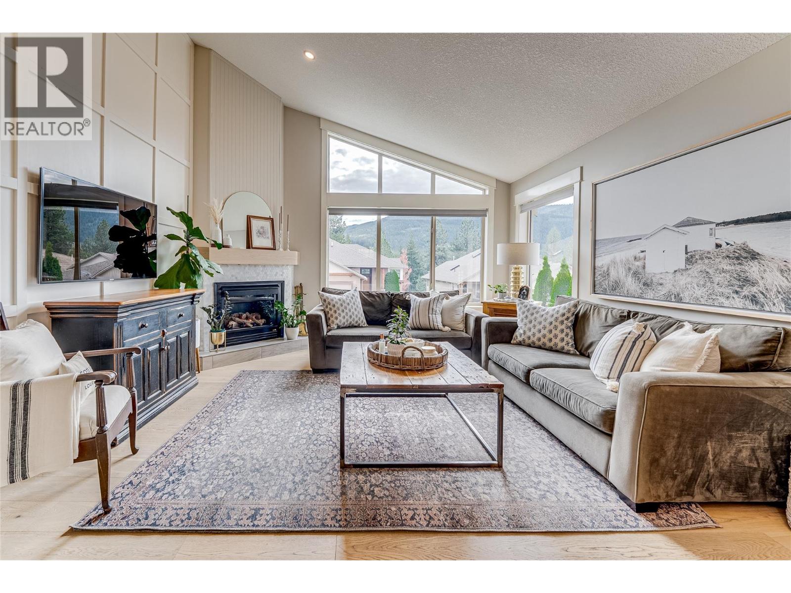 #1 6933 Manning Place - Image 14