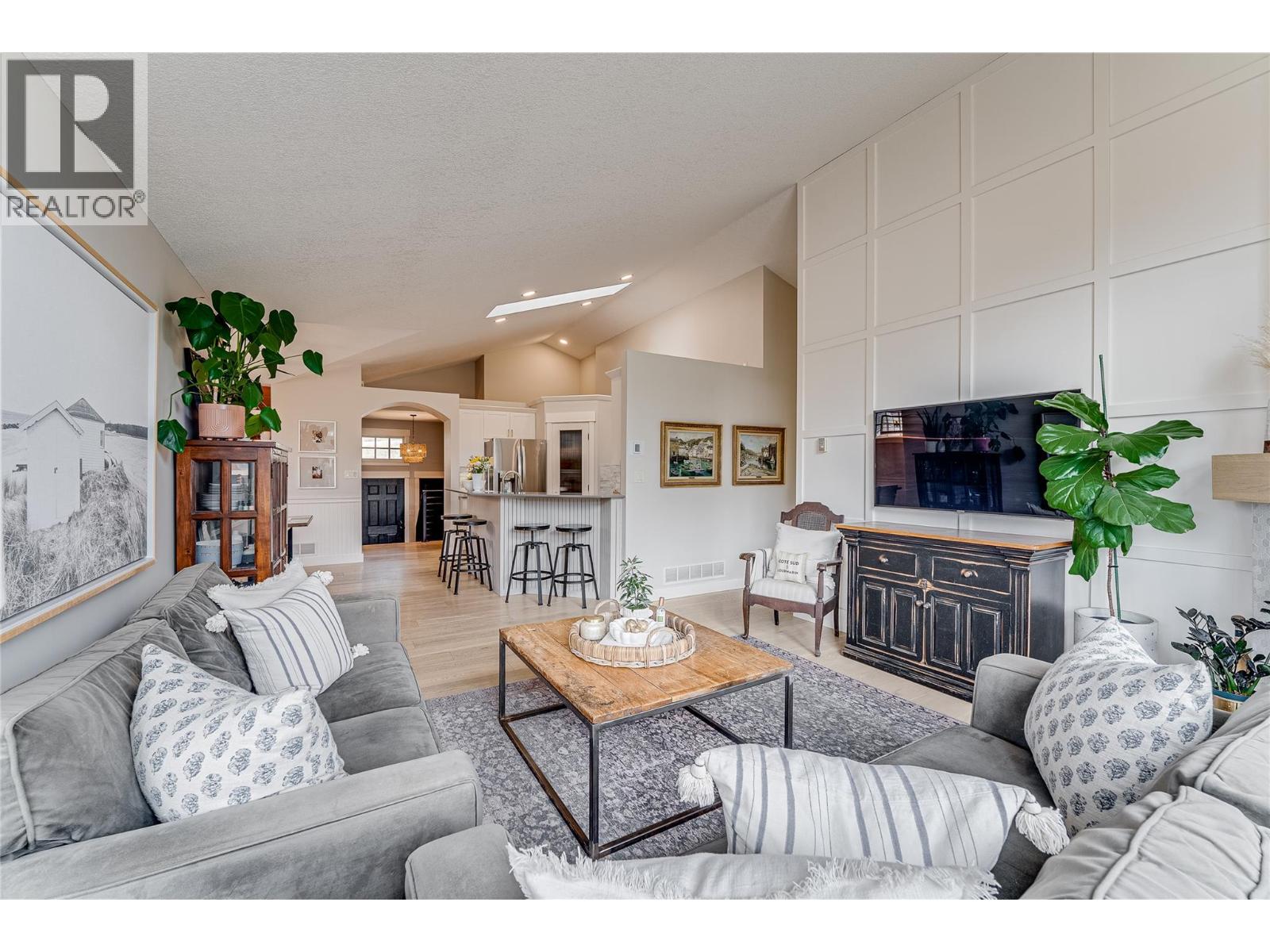 #1 6933 Manning Place - 15