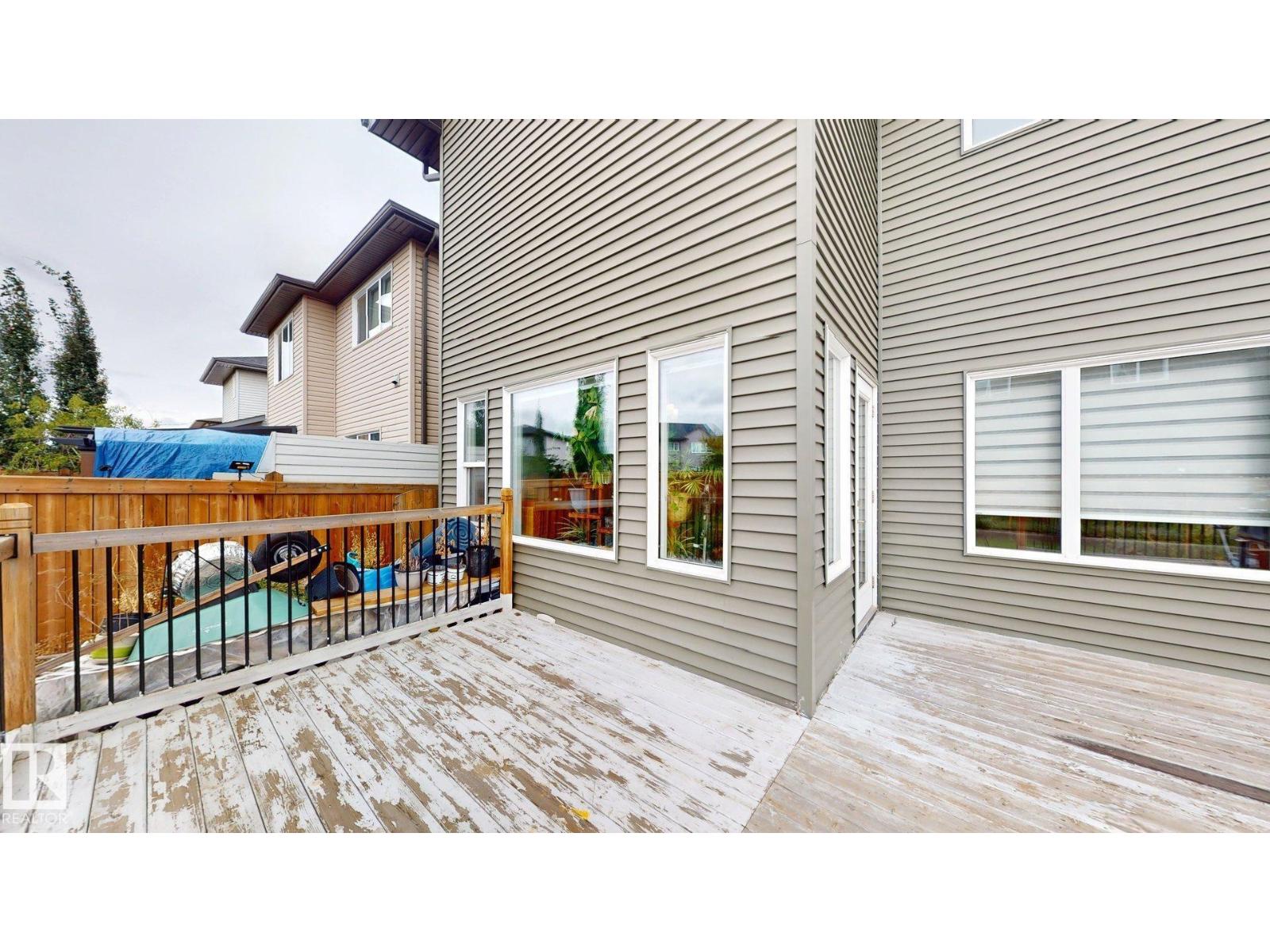 22407 99 AV NW - 38