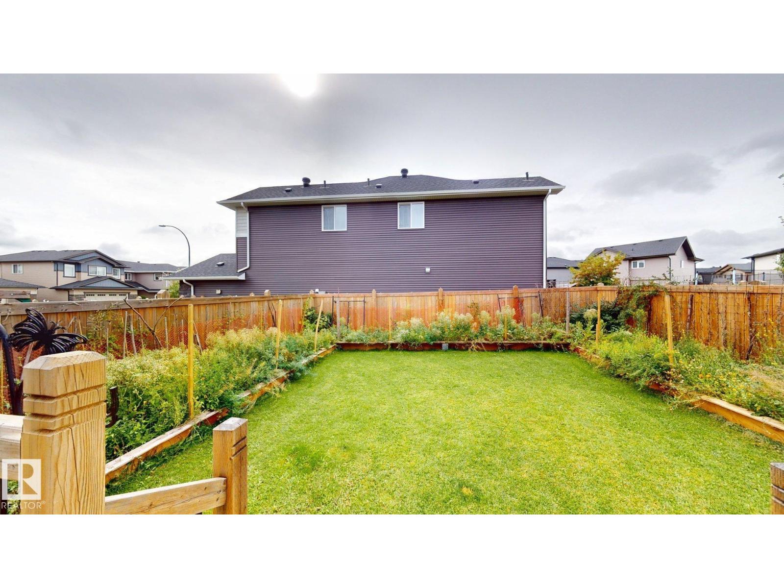22407 99 AV NW - Image 39