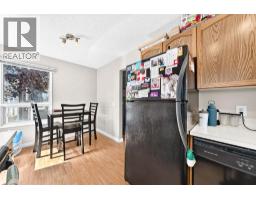 4pc Bathroom - 2003 Signal Hill Green Sw, Calgary, AB T3H2Y4 Photo 10
