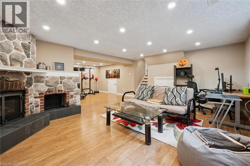 334 COLERIDGE Drive - Image 30