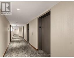 1105 - 19 Bathurst Street, Toronto, ON M5V0N2 Photo 6