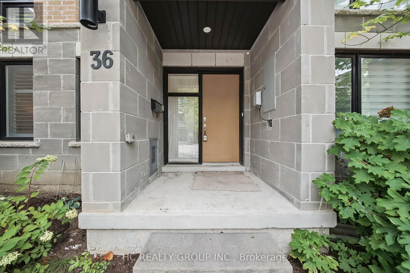 36 KENNETH WOOD CRESCENT, Toronto (Newtonbrook East)