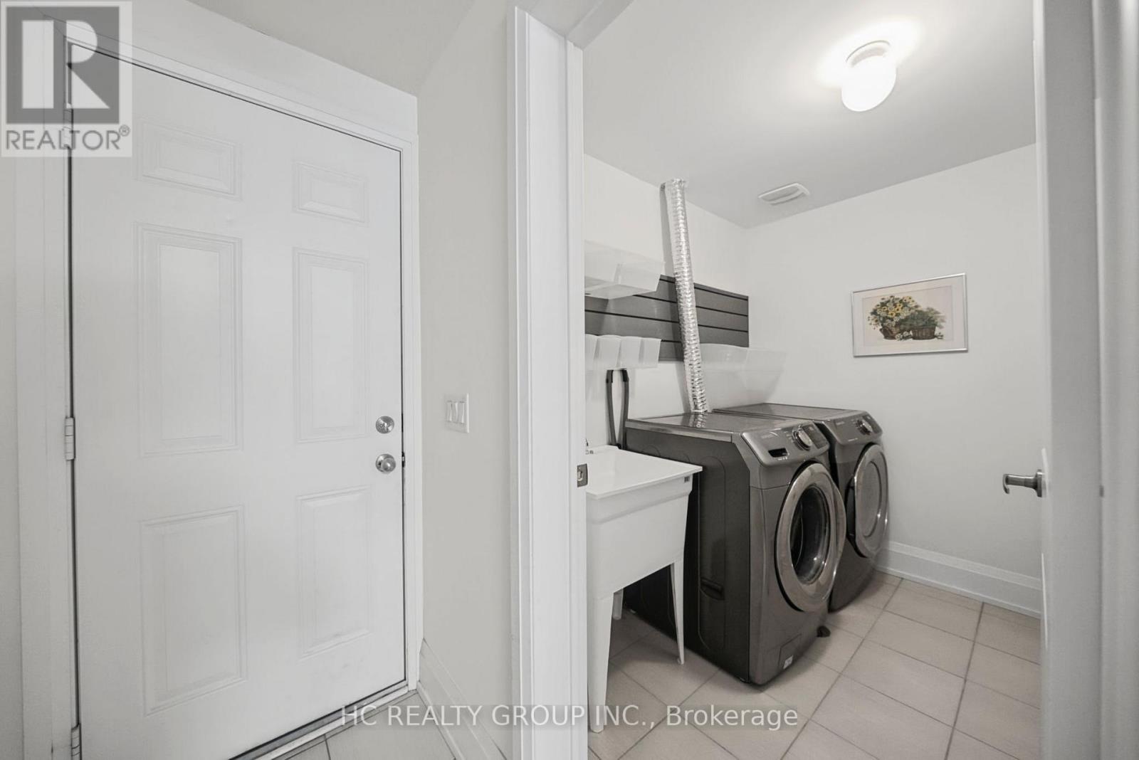 36 KENNETH WOOD CRESCENT - 11