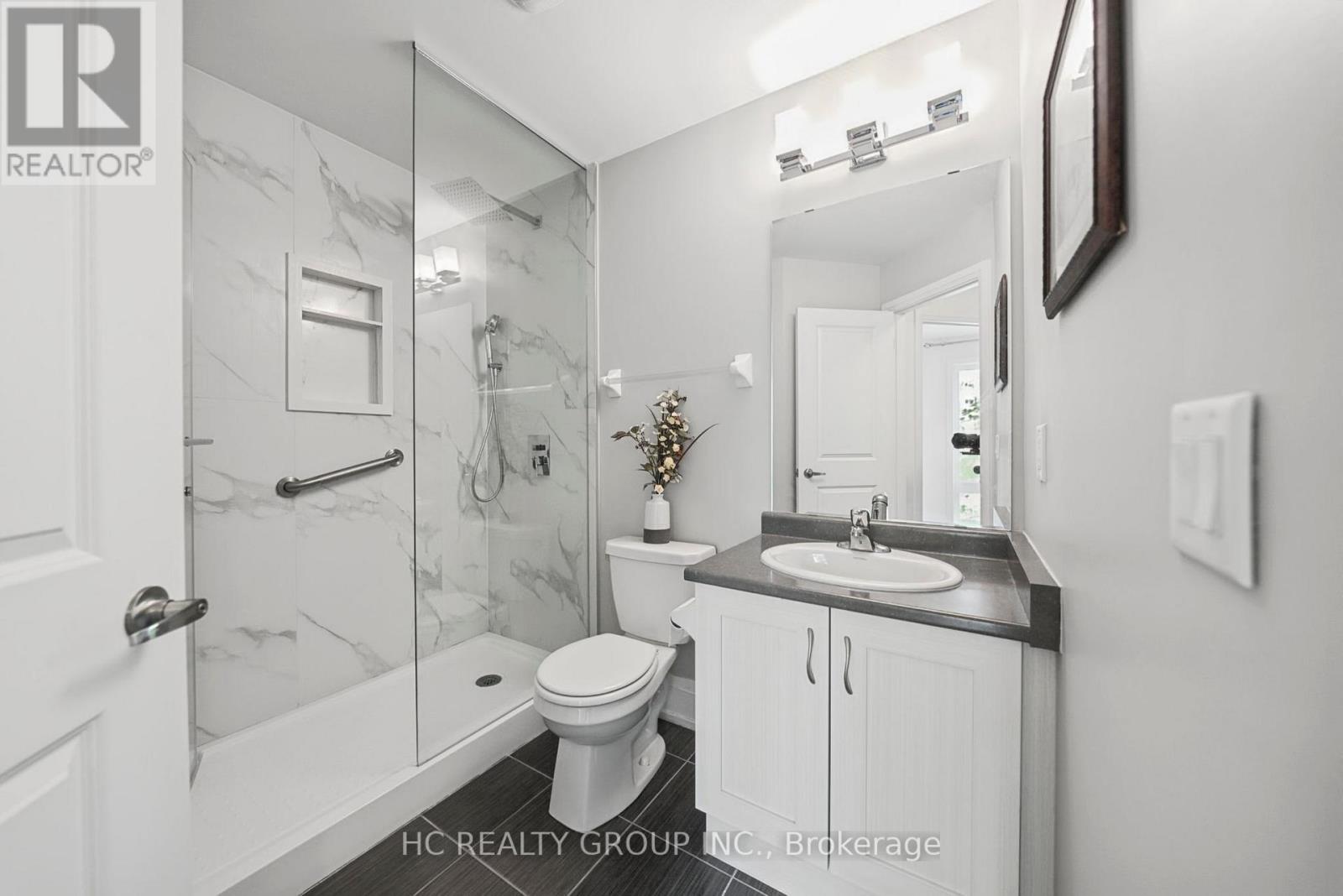 36 KENNETH WOOD CRESCENT - 43
