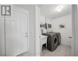 36 Kenneth Wood Crescent, Toronto, ON M2N0K3 Photo 11