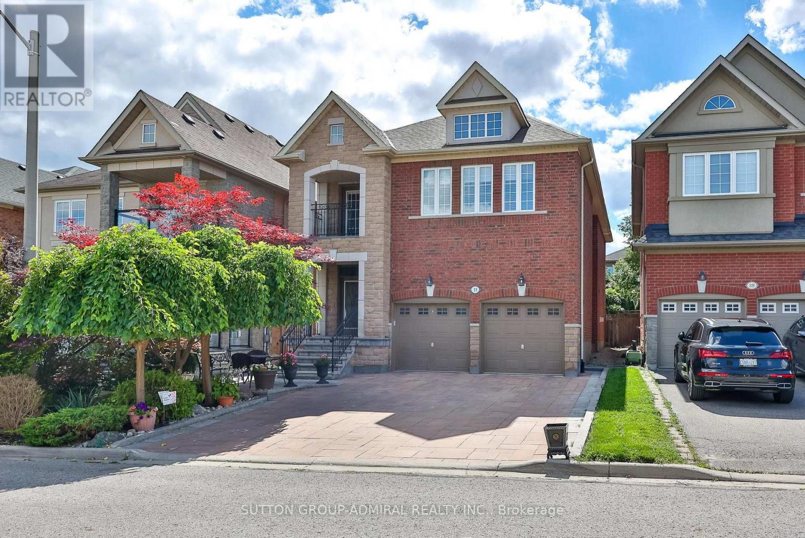 Listing photo of 35 STRAUSS ROAD