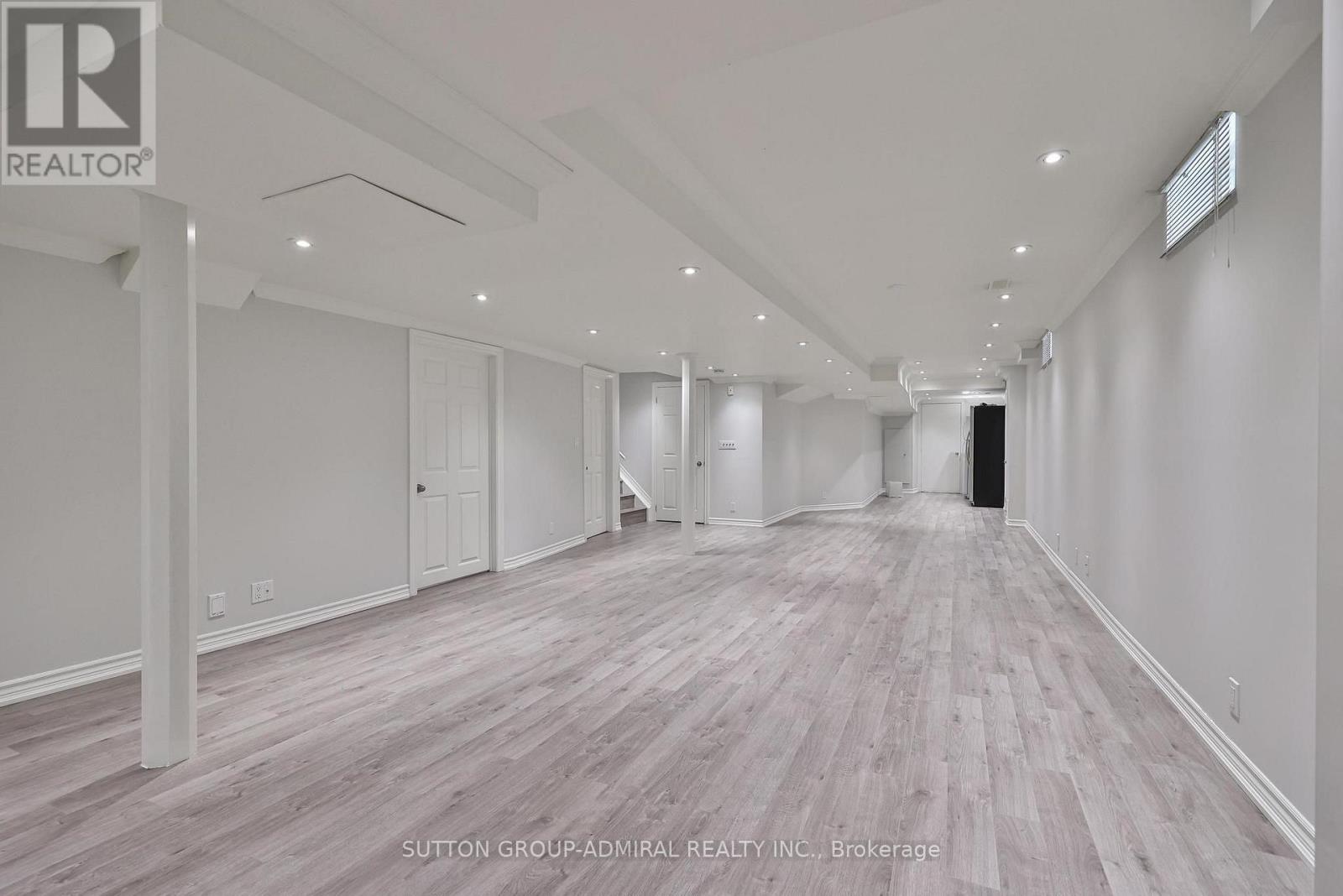 35 STRAUSS ROAD - 29