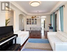 Family room - 1 Saxony Drive, Markham, ON L6C2B2 Photo 8