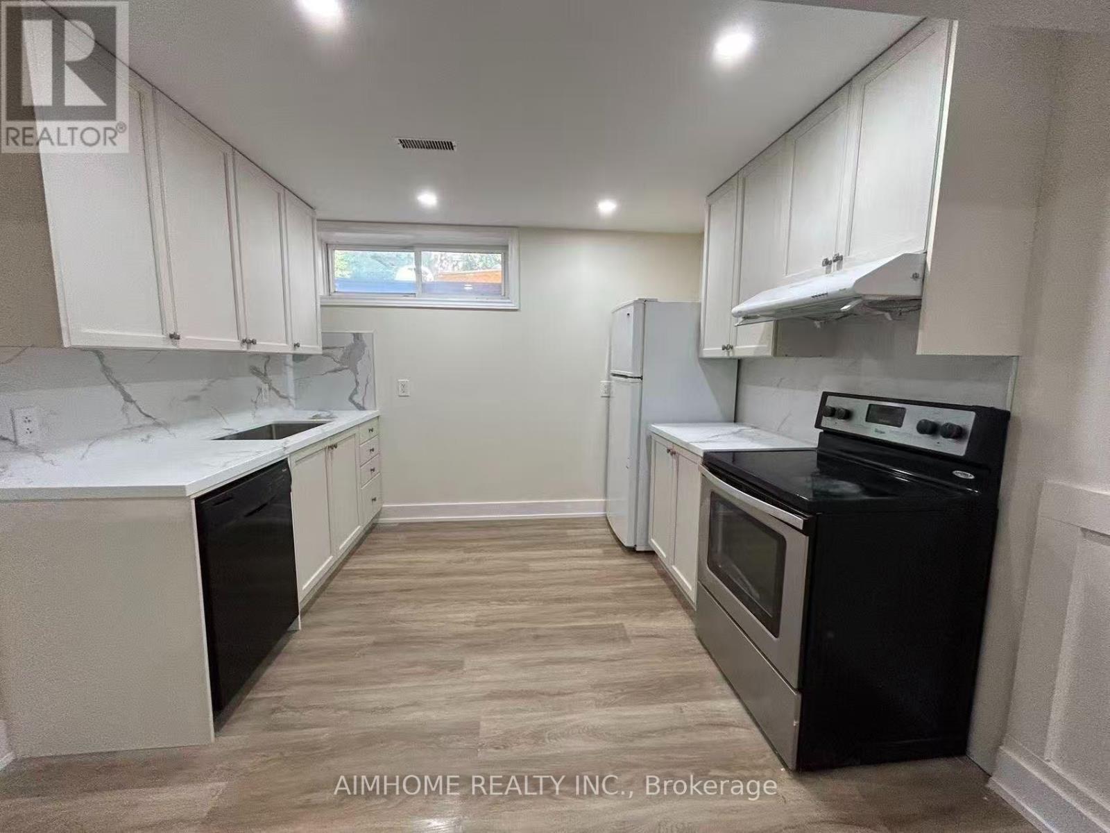 47 BELFRY DRIVE, Newmarket (Huron Heights-Leslie Valley) — photo 4