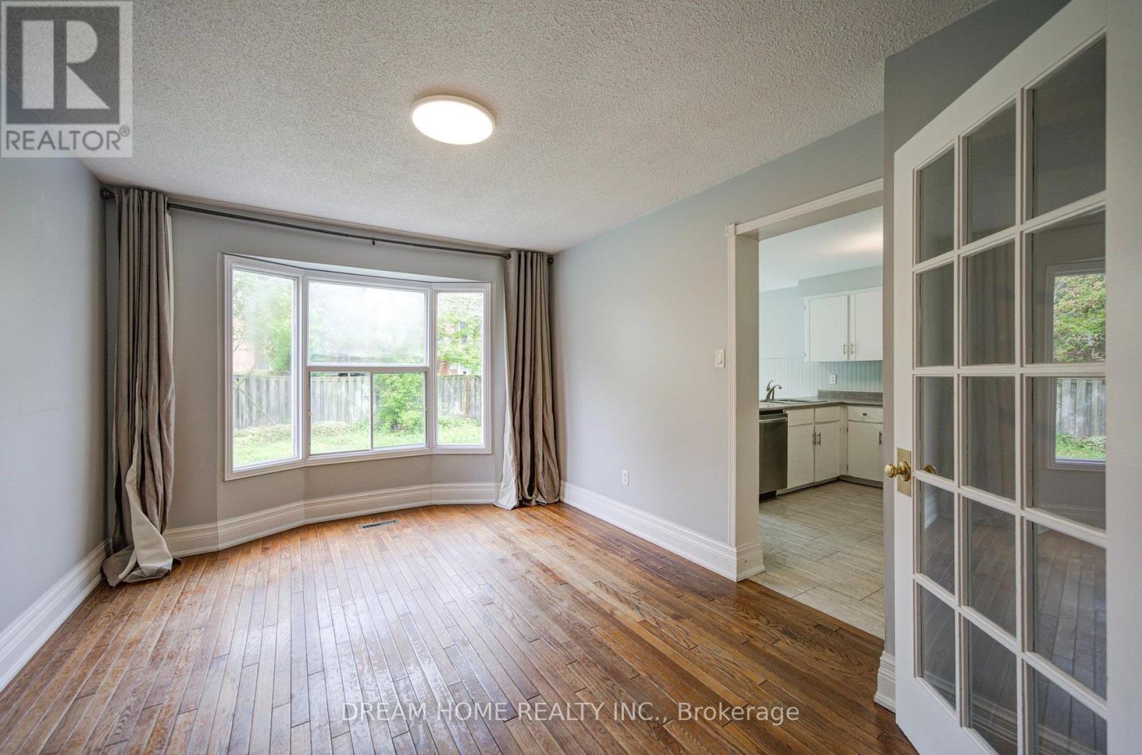 30 GARNISH GREEN, Markham (Markham Village) — photo 12