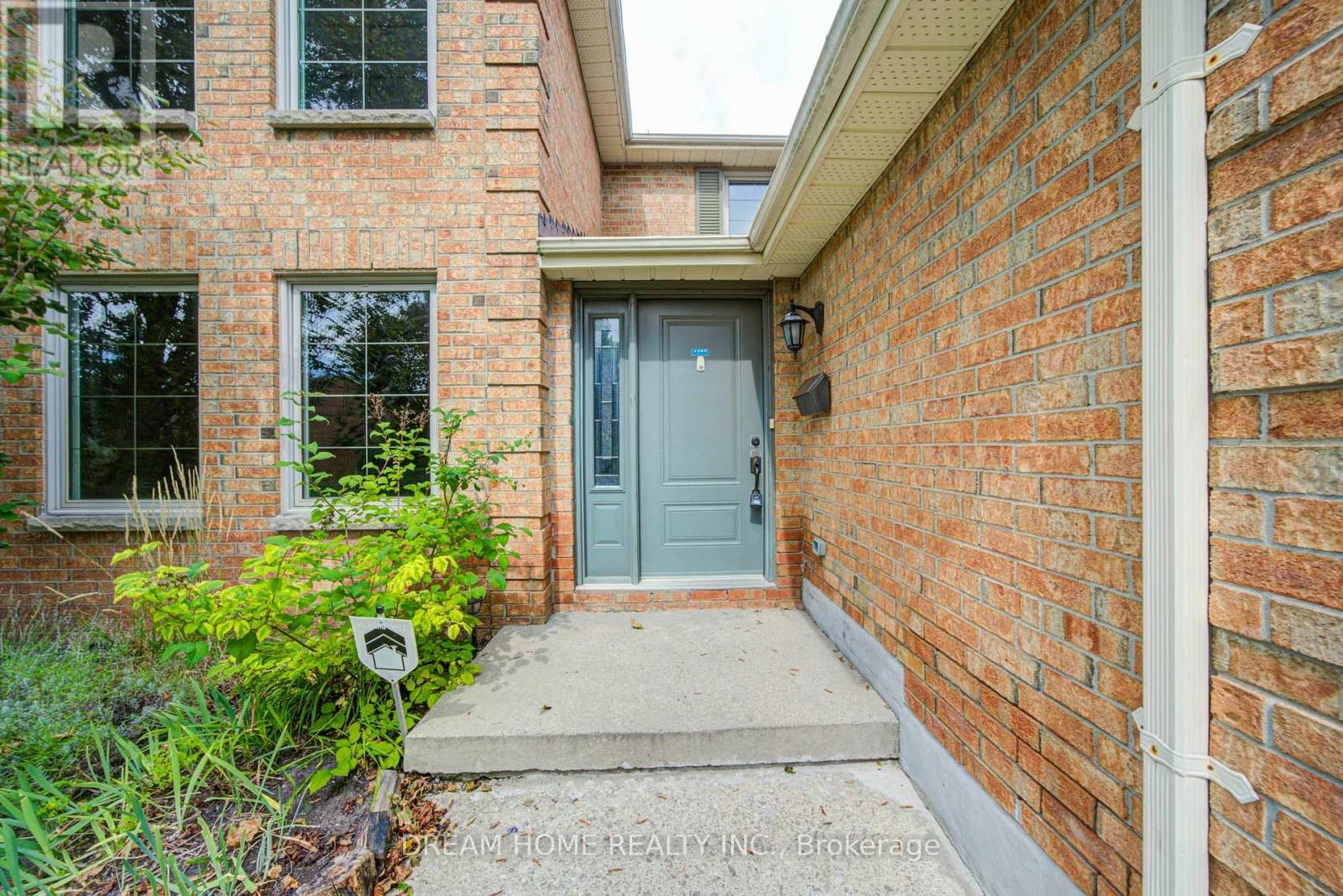 30 GARNISH GREEN, Markham (Markham Village) — photo 3