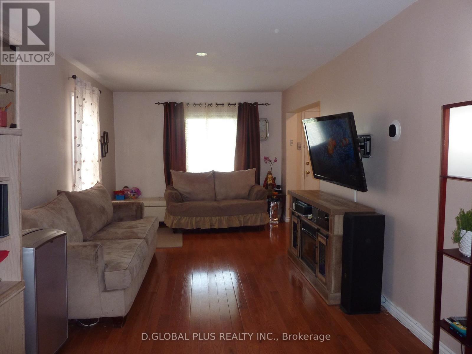 218 GUY STREET, Cornwall — photo 6