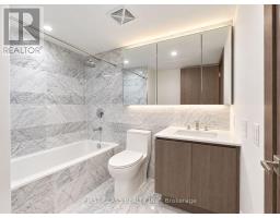 915 - 17 Bathurst Street, Toronto, ON M5V0N1 Photo 12