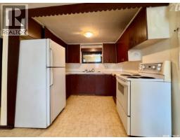 1006 Coteau Street W, Moose Jaw, SK S6H5G4 Photo 8