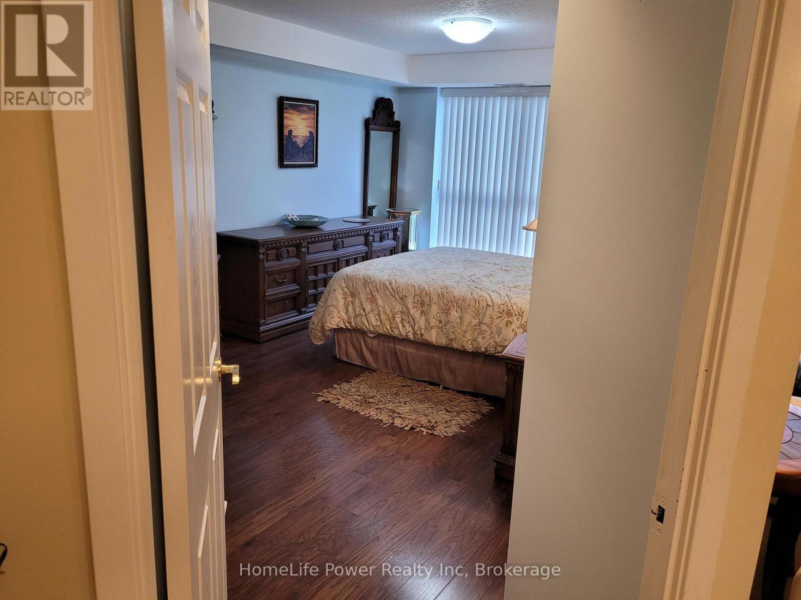 #107 20 ST GEORGE STREET - 17