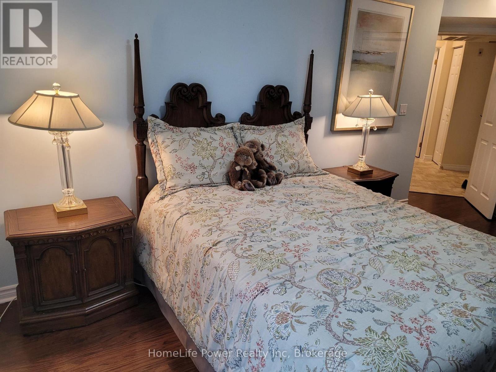 #107 20 ST GEORGE STREET - 20
