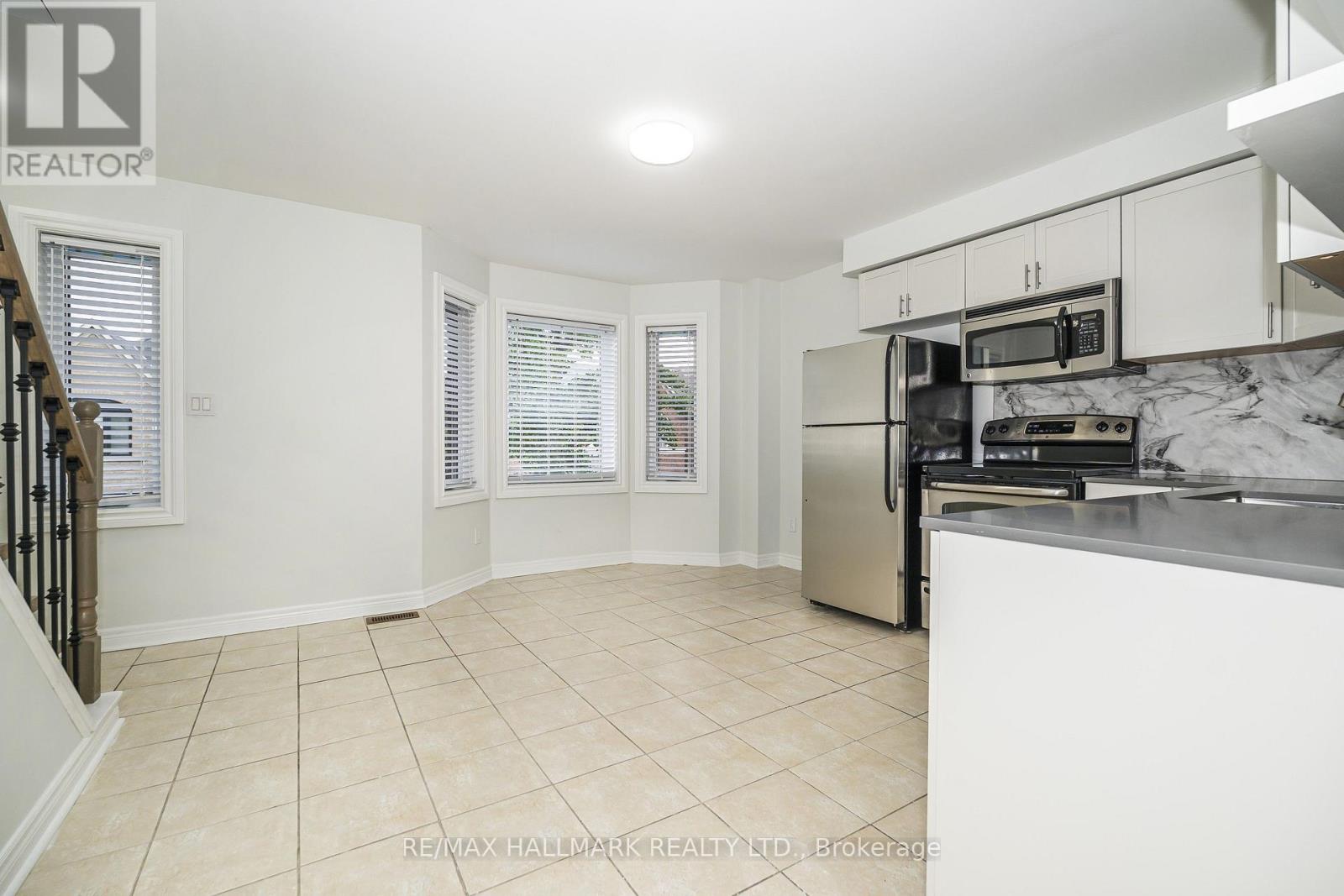 UPPER - 125 VIELLA STREET, Toronto (Junction Area) — photo 3