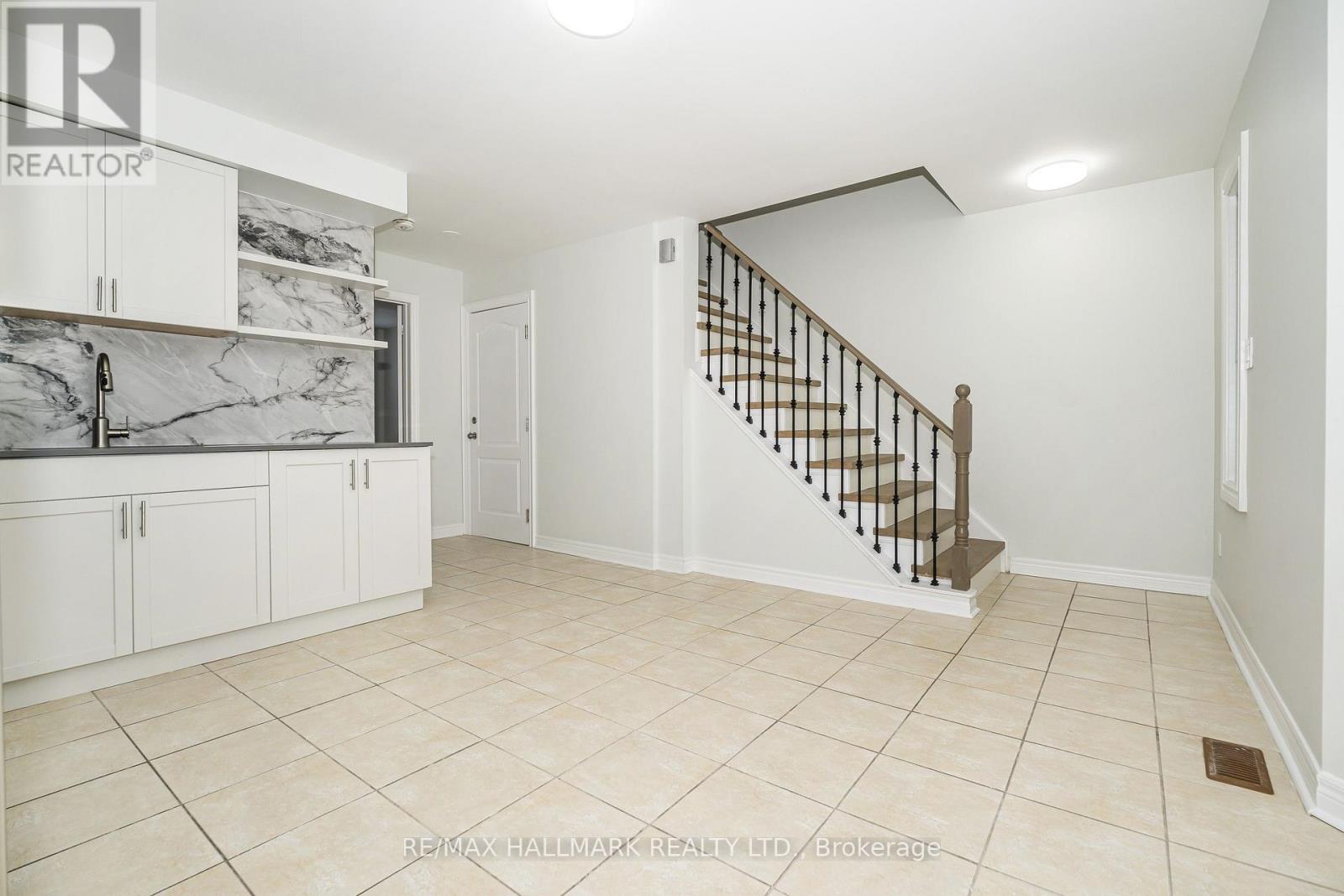 UPPER - 125 VIELLA STREET, Toronto (Junction Area) — photo 4