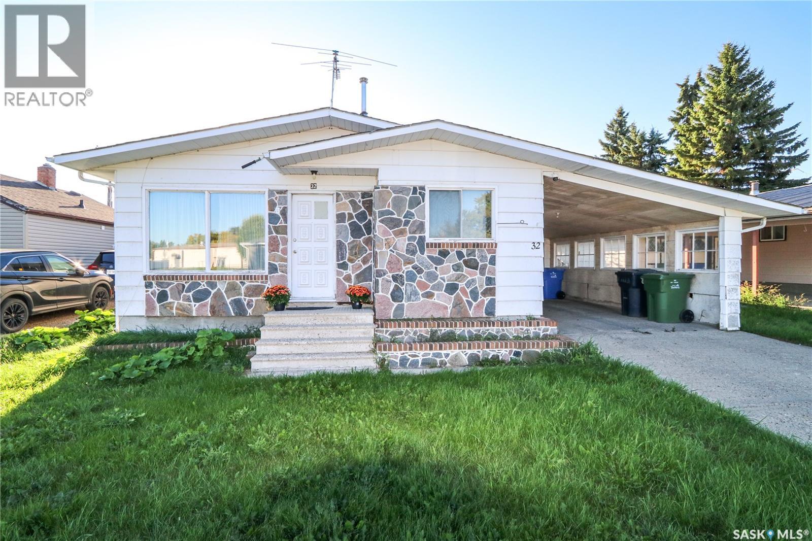 32 Clarke AVENUE, Yorkton