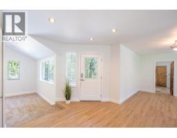 1565 A-1565 B Jack Road, Sechelt, BC V7Z0A1 Photo 13