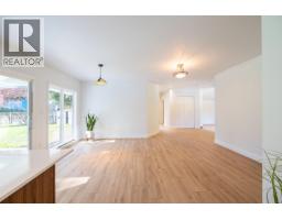 1565 A-1565 B Jack Road, Sechelt, BC V7Z0A1 Photo 10