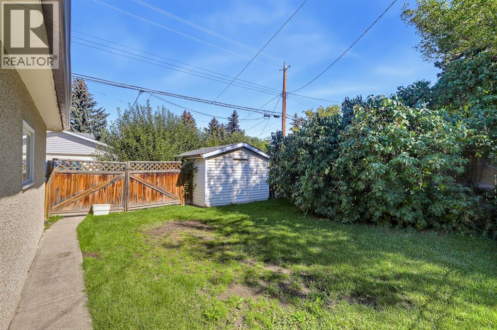 1136 19 Avenue NW - 6