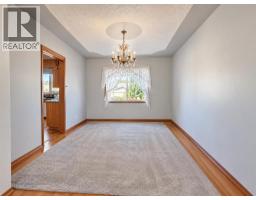 1136 19 Avenue Nw, Calgary, AB T2M0Z9 Photo 18