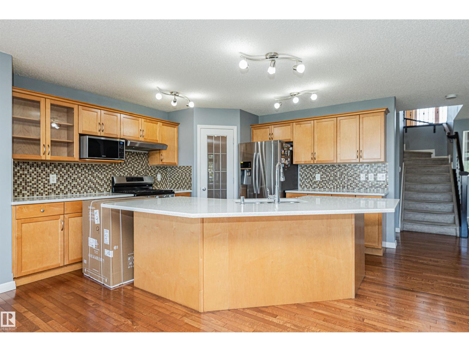 1254 MCALLISTER WY SW - 19