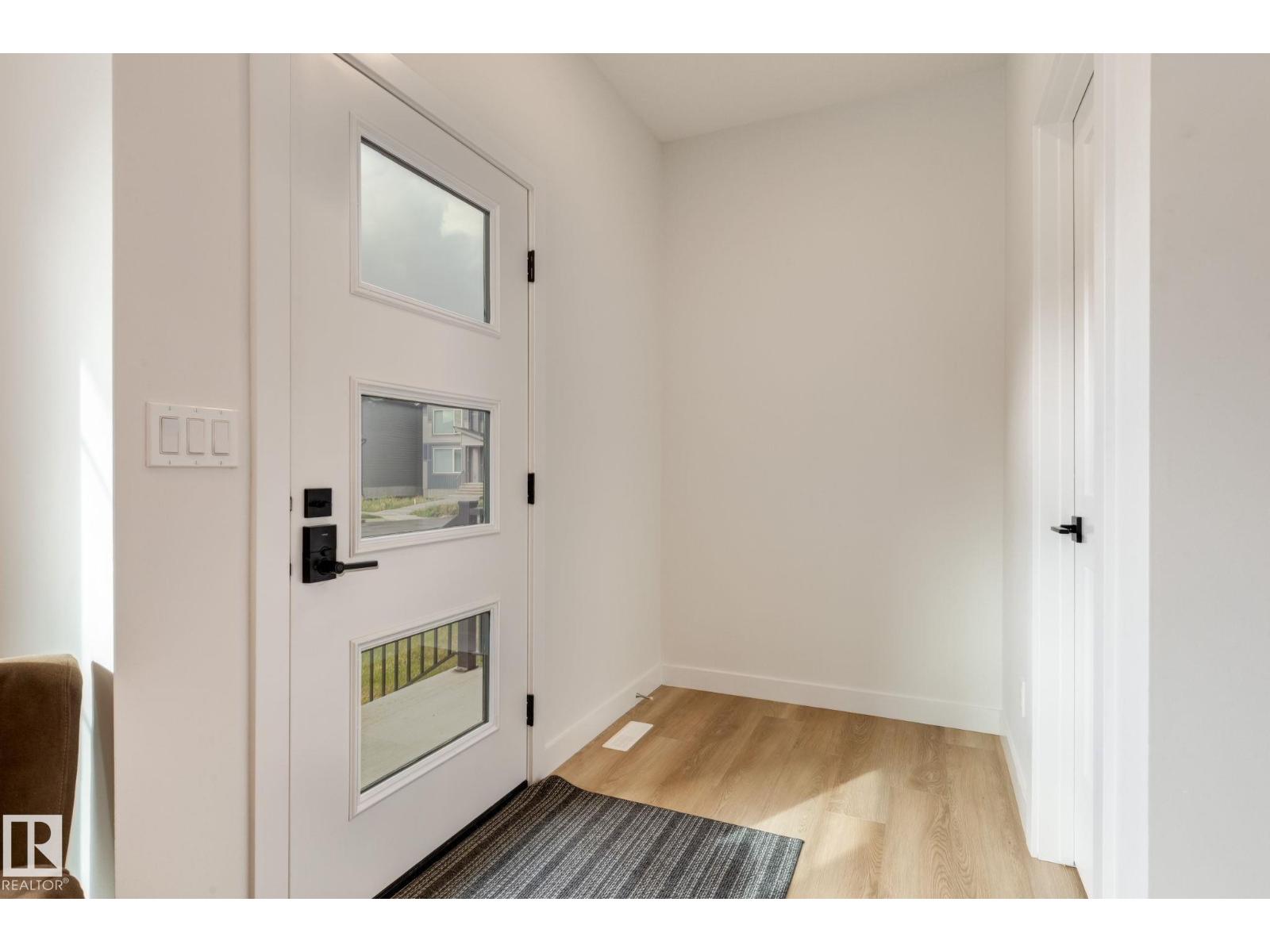 202 Starling Way - 2