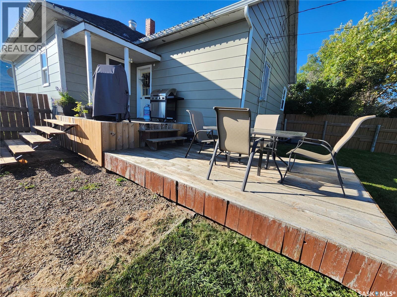 201 1st STREET S, Cabri — photo 4
