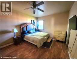 201 1st Street S, Cabri, SK S0N0J0 Photo 15