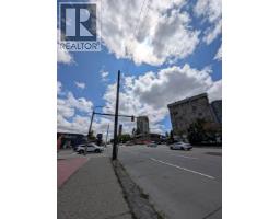 101 5021 Kingsway, Burnaby, BC V5H4A5 Photo 10