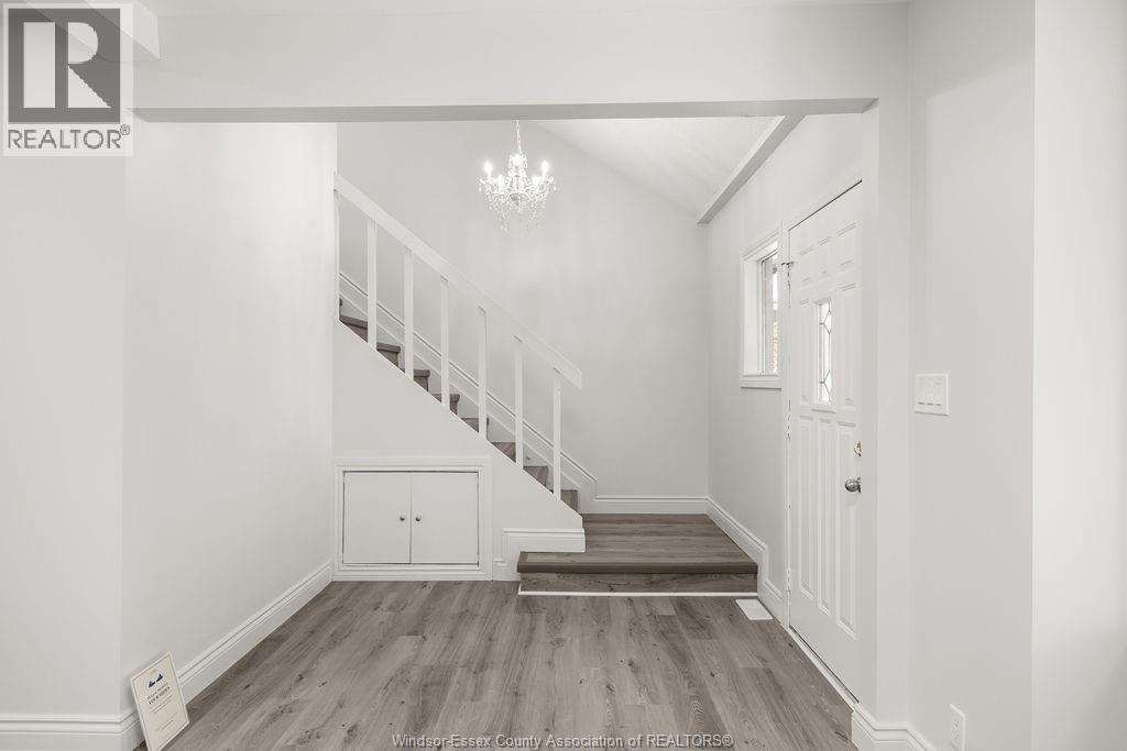 1129 JANETTE AVENUE - 4